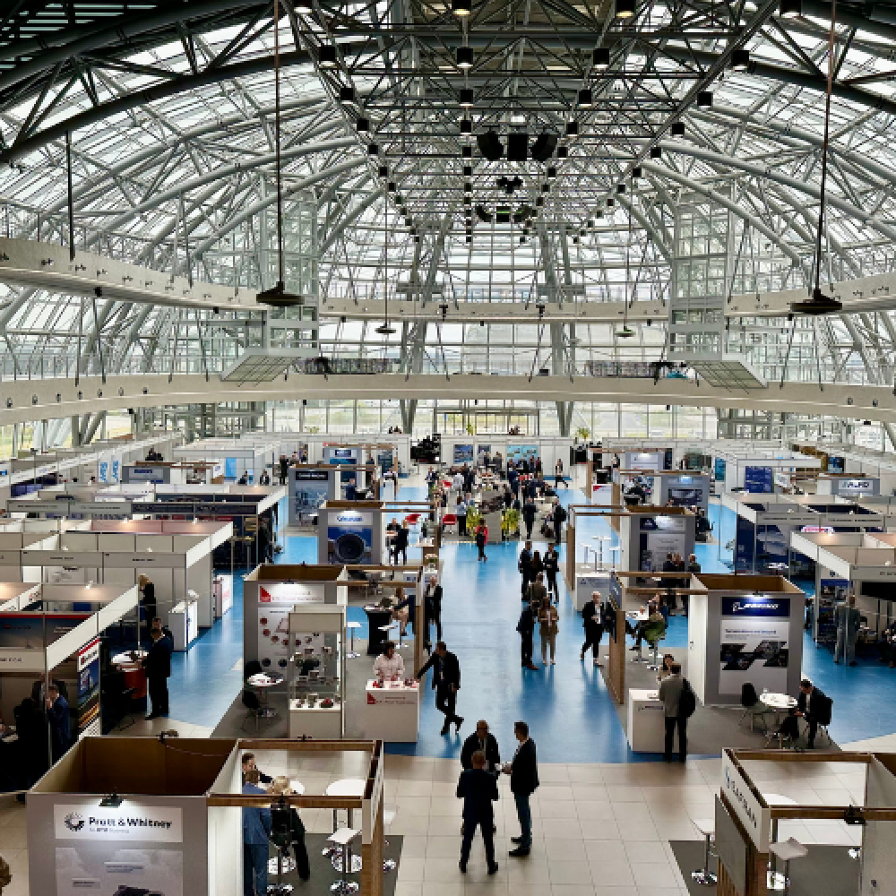 Exhibition B2B Meetings 11